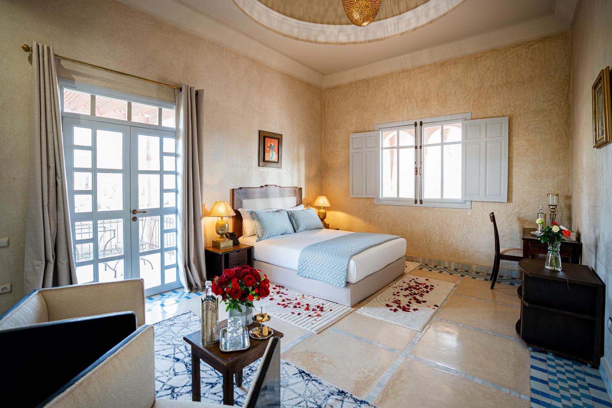 Hotel Palais Alcazar Ouled Jelal Exterior foto