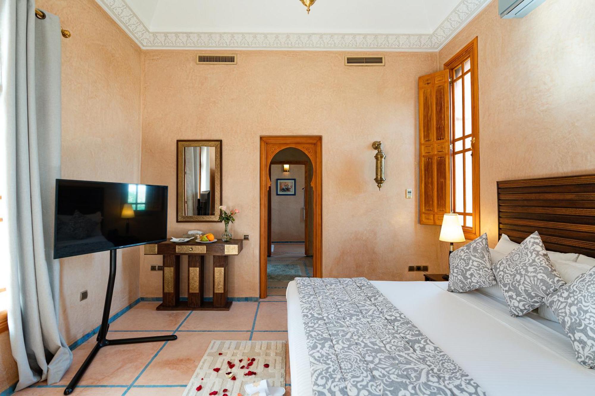 Hotel Palais Alcazar Ouled Jelal Exterior foto